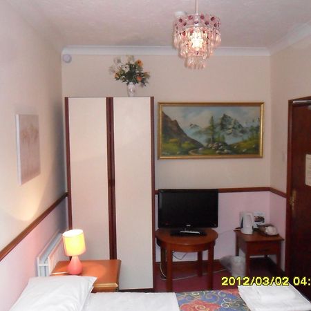 Thorpe Lodge Hotel Peterborough Kültér fotó