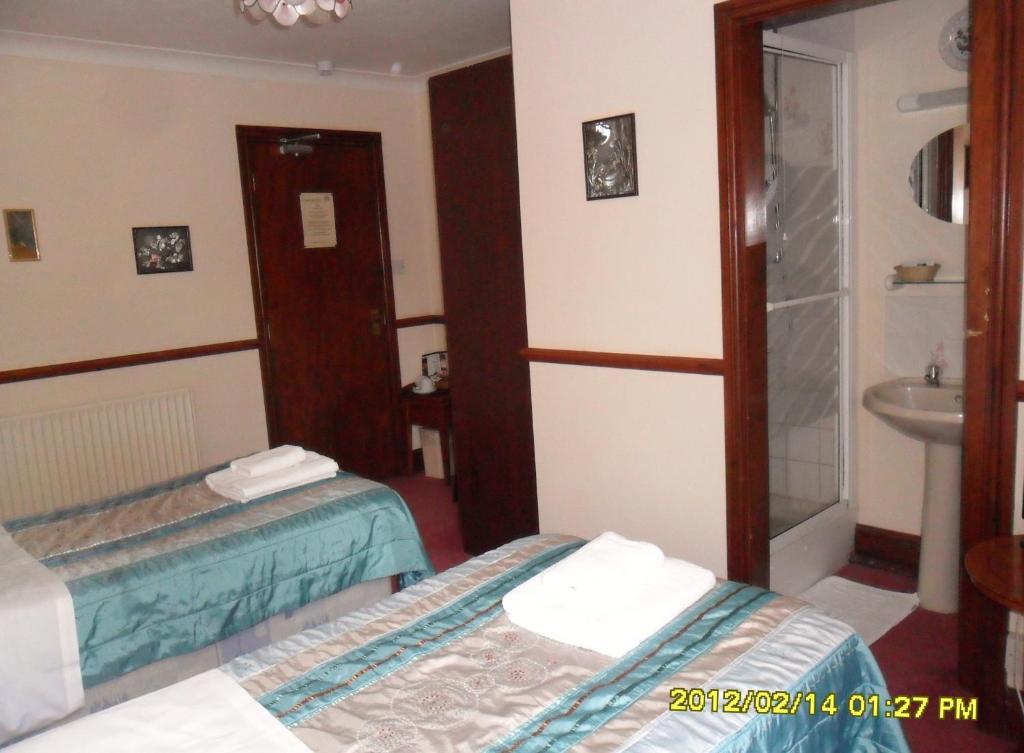 Thorpe Lodge Hotel Peterborough Szoba fotó