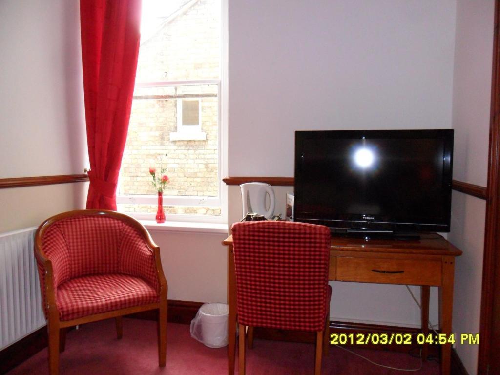 Thorpe Lodge Hotel Peterborough Szoba fotó